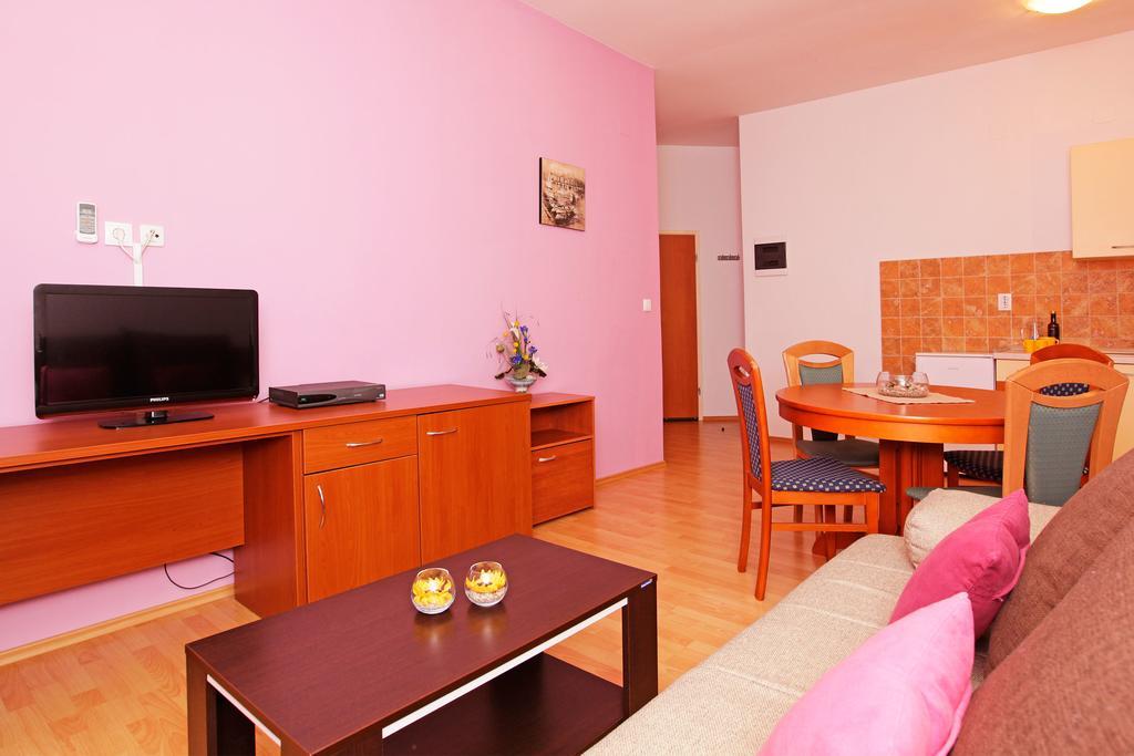 Guest House Kod Peskarije Vela Luka Phòng bức ảnh