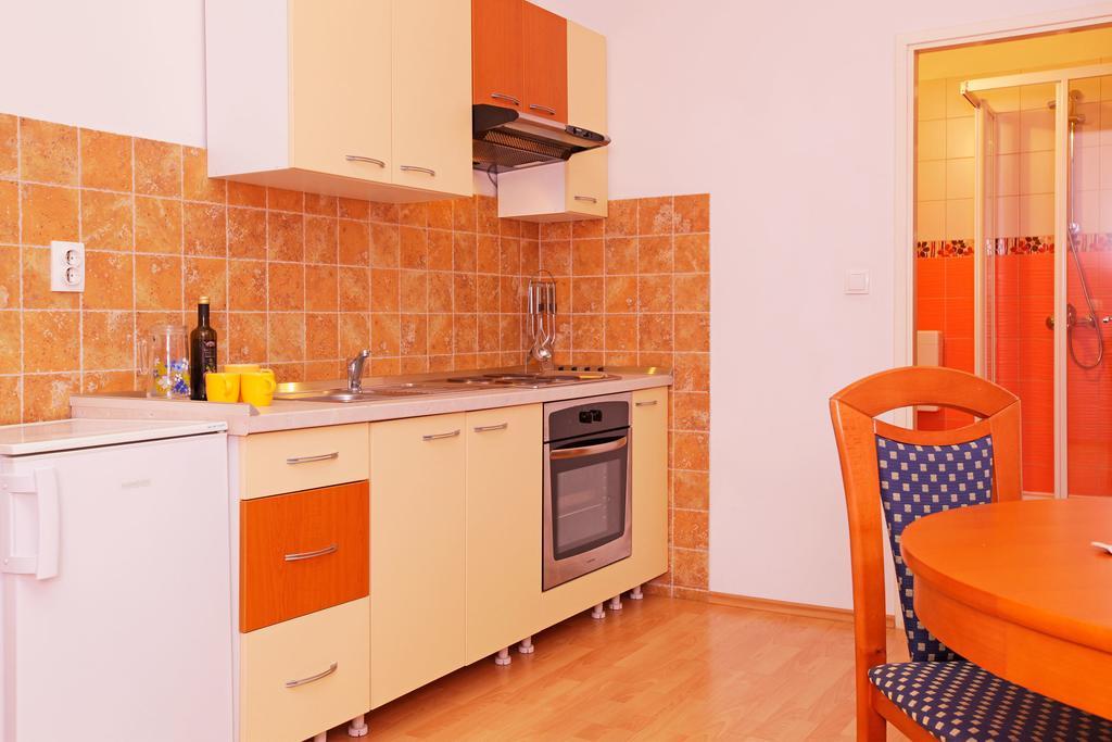 Guest House Kod Peskarije Vela Luka Phòng bức ảnh