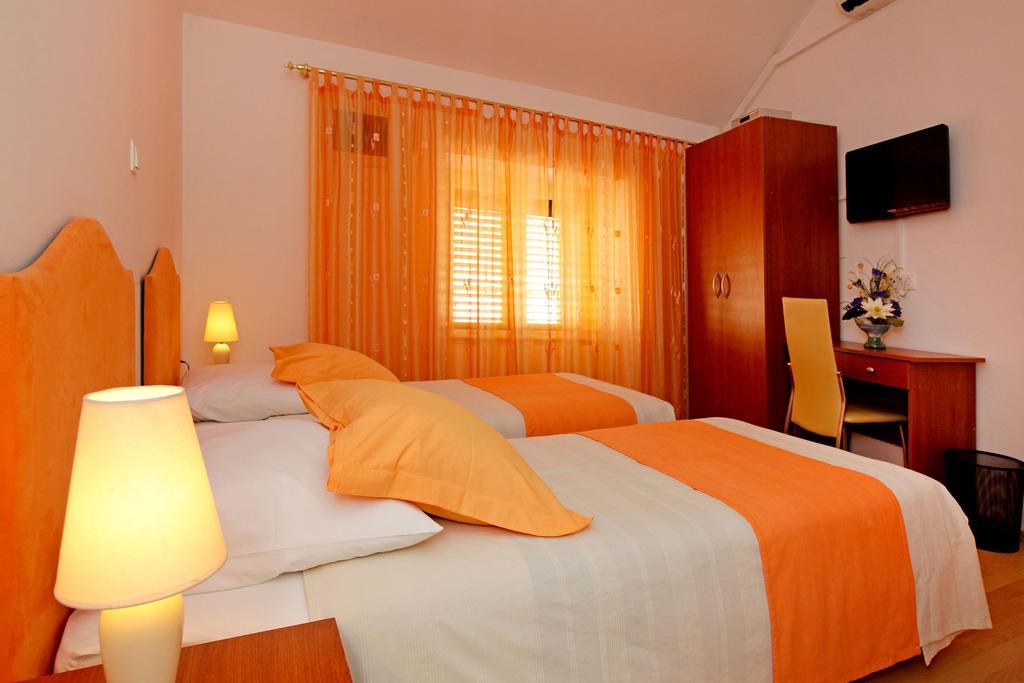 Guest House Kod Peskarije Vela Luka Phòng bức ảnh