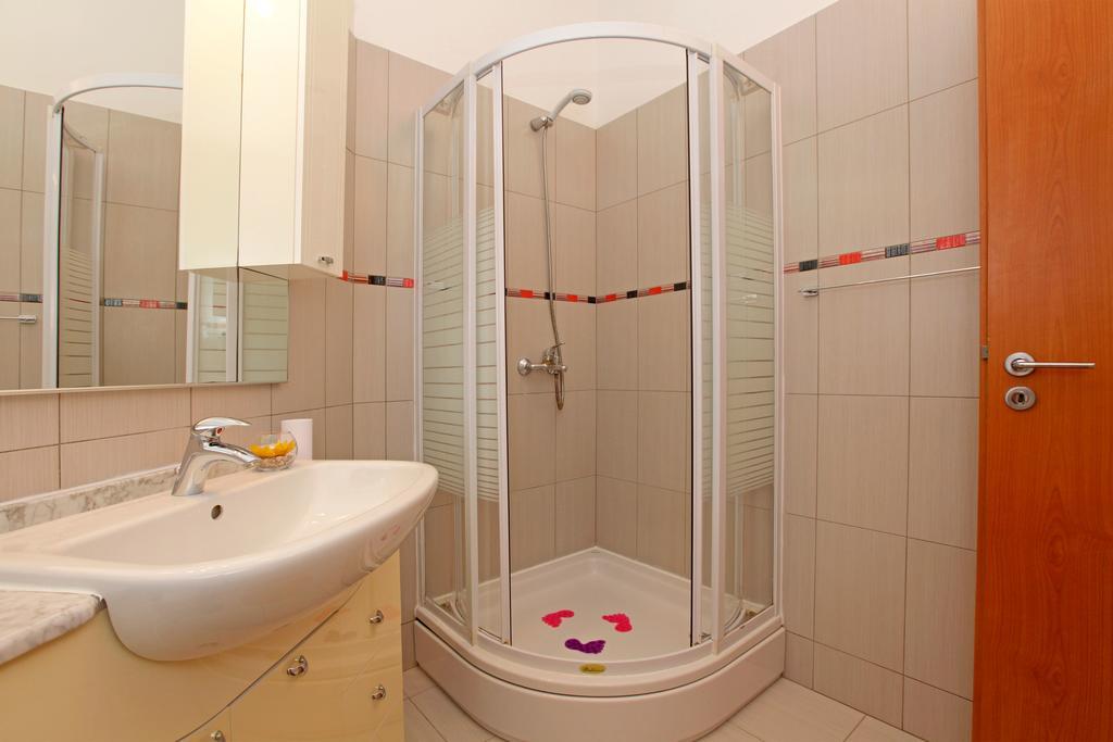 Guest House Kod Peskarije Vela Luka Phòng bức ảnh