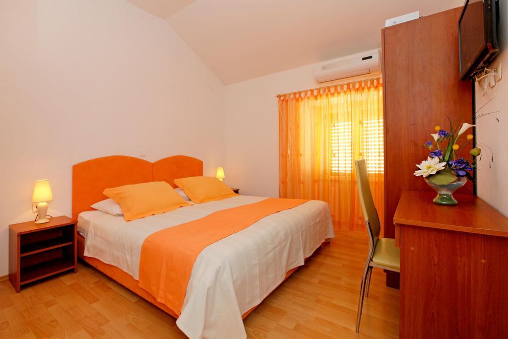 Guest House Kod Peskarije Vela Luka Phòng bức ảnh