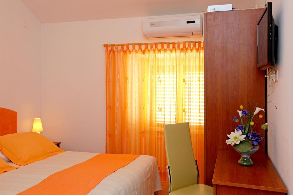Guest House Kod Peskarije Vela Luka Phòng bức ảnh