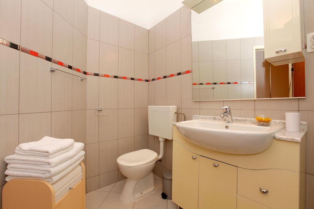 Guest House Kod Peskarije Vela Luka Phòng bức ảnh