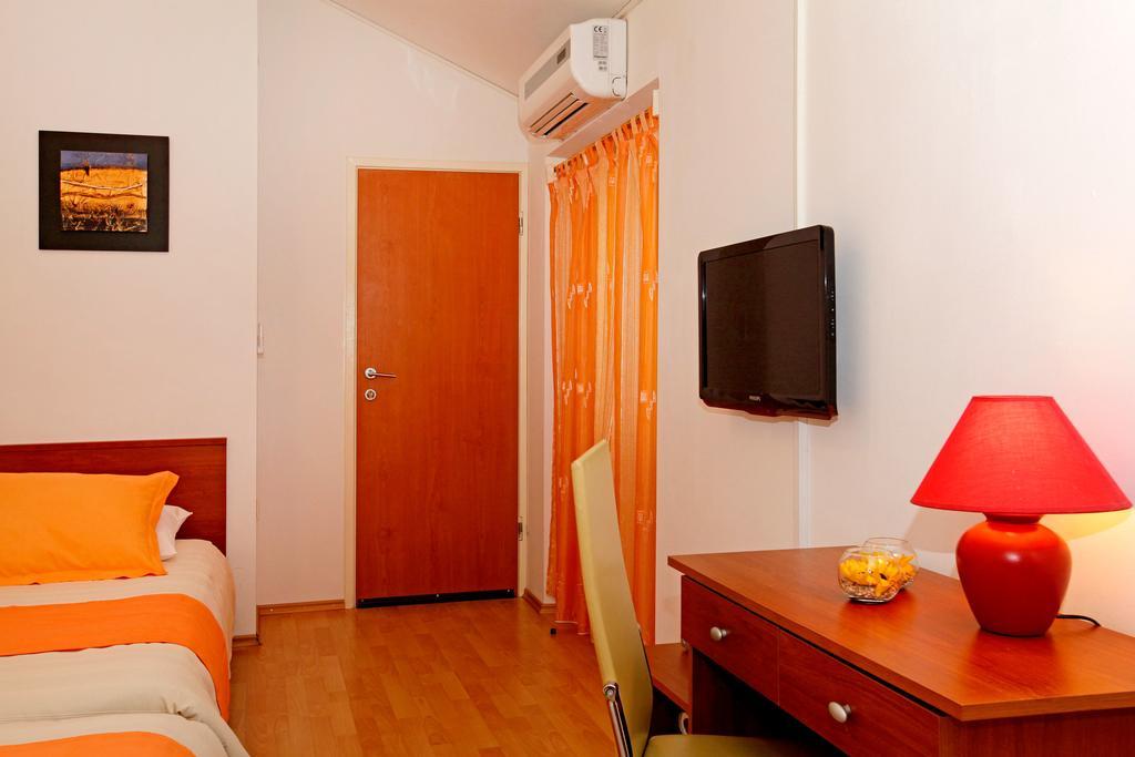 Guest House Kod Peskarije Vela Luka Phòng bức ảnh